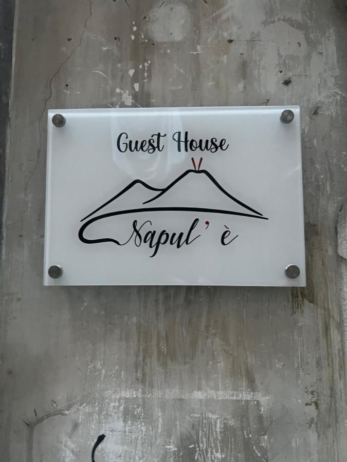 Guest House Napul'E Napoli Bagian luar foto