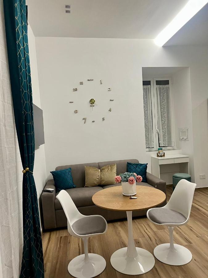 Guest House Napul'E Napoli Bagian luar foto