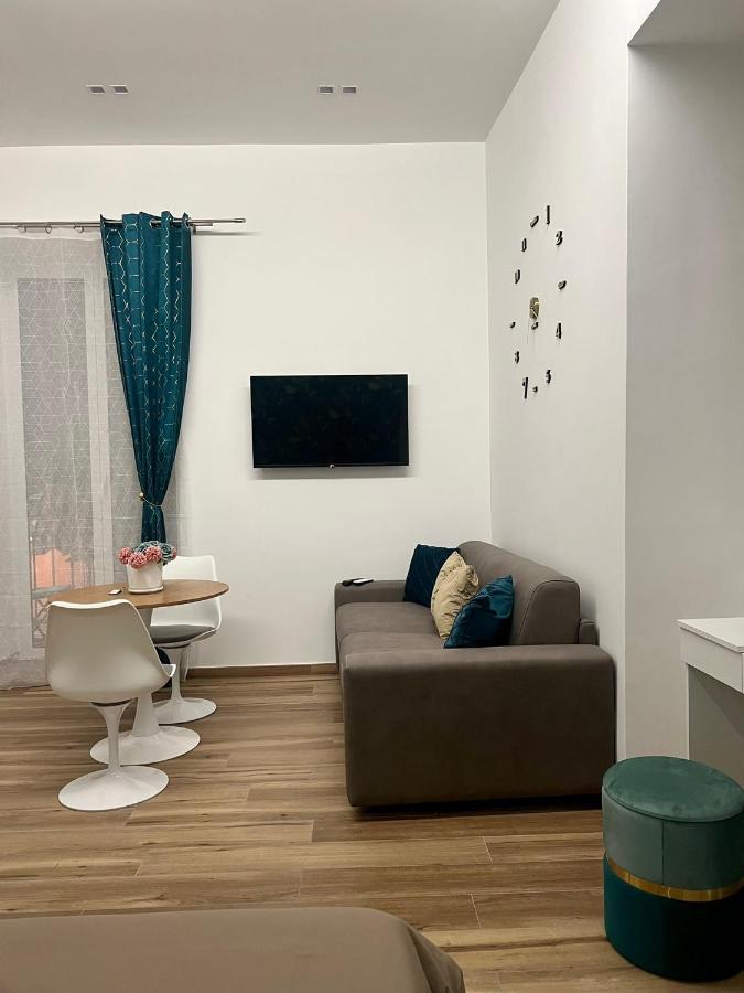 Guest House Napul'E Napoli Bagian luar foto
