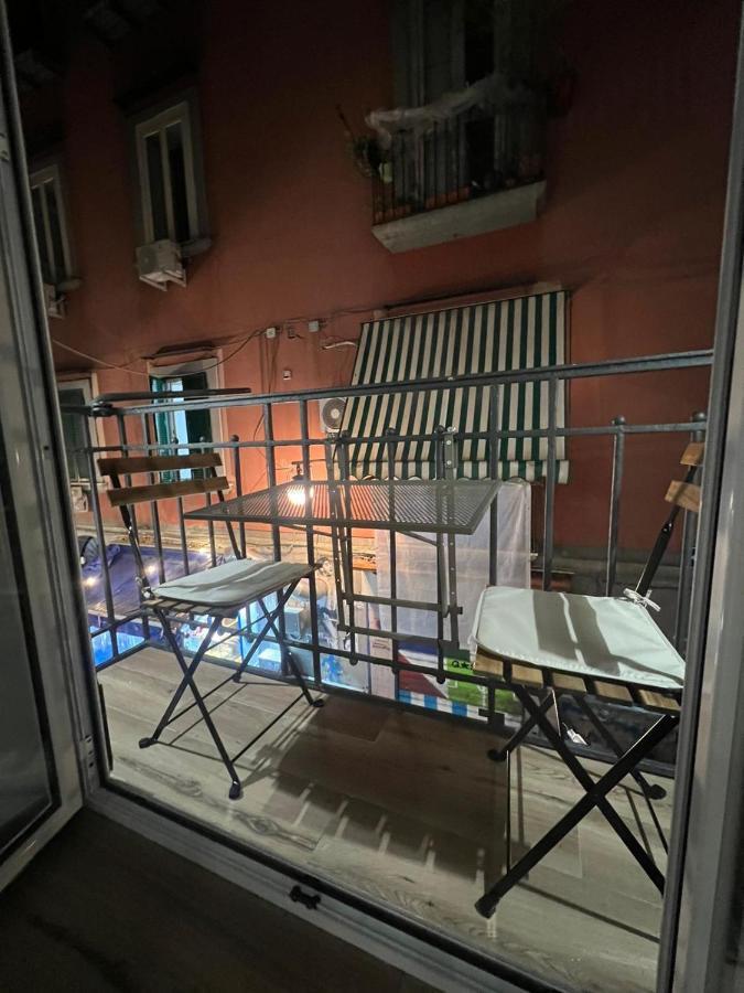 Guest House Napul'E Napoli Bagian luar foto