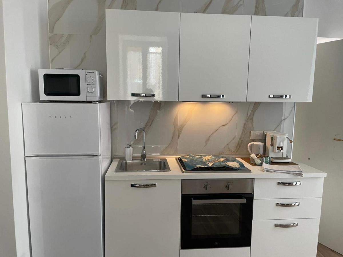 Guest House Napul'E Napoli Bagian luar foto